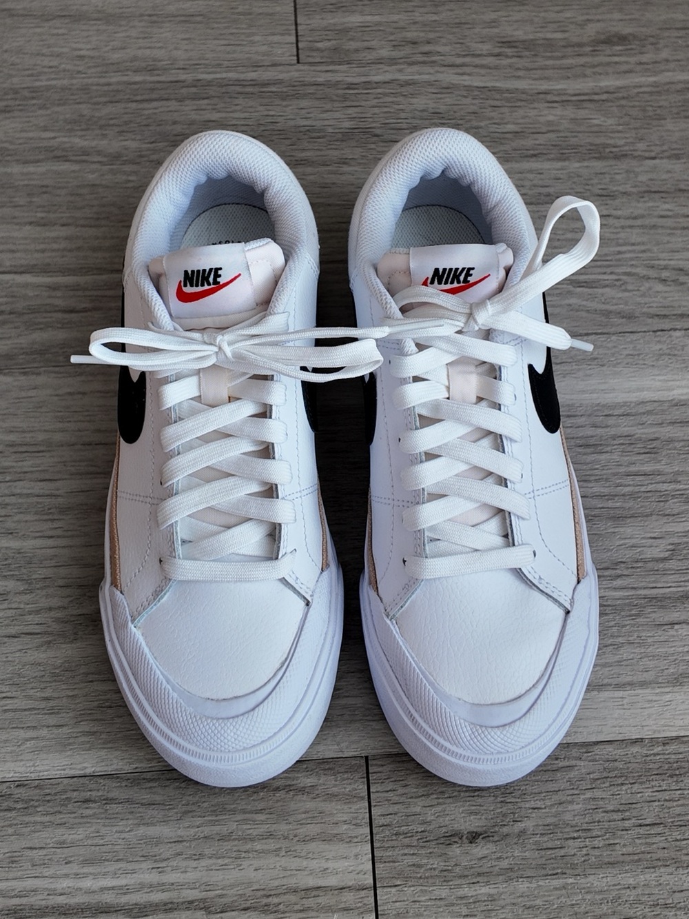 Nike Court Legacy Lift Women’s